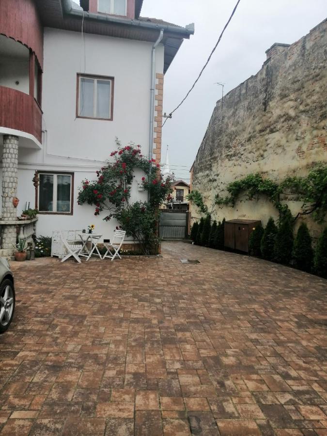 Helga House Pansiyon Turda Dış mekan fotoğraf